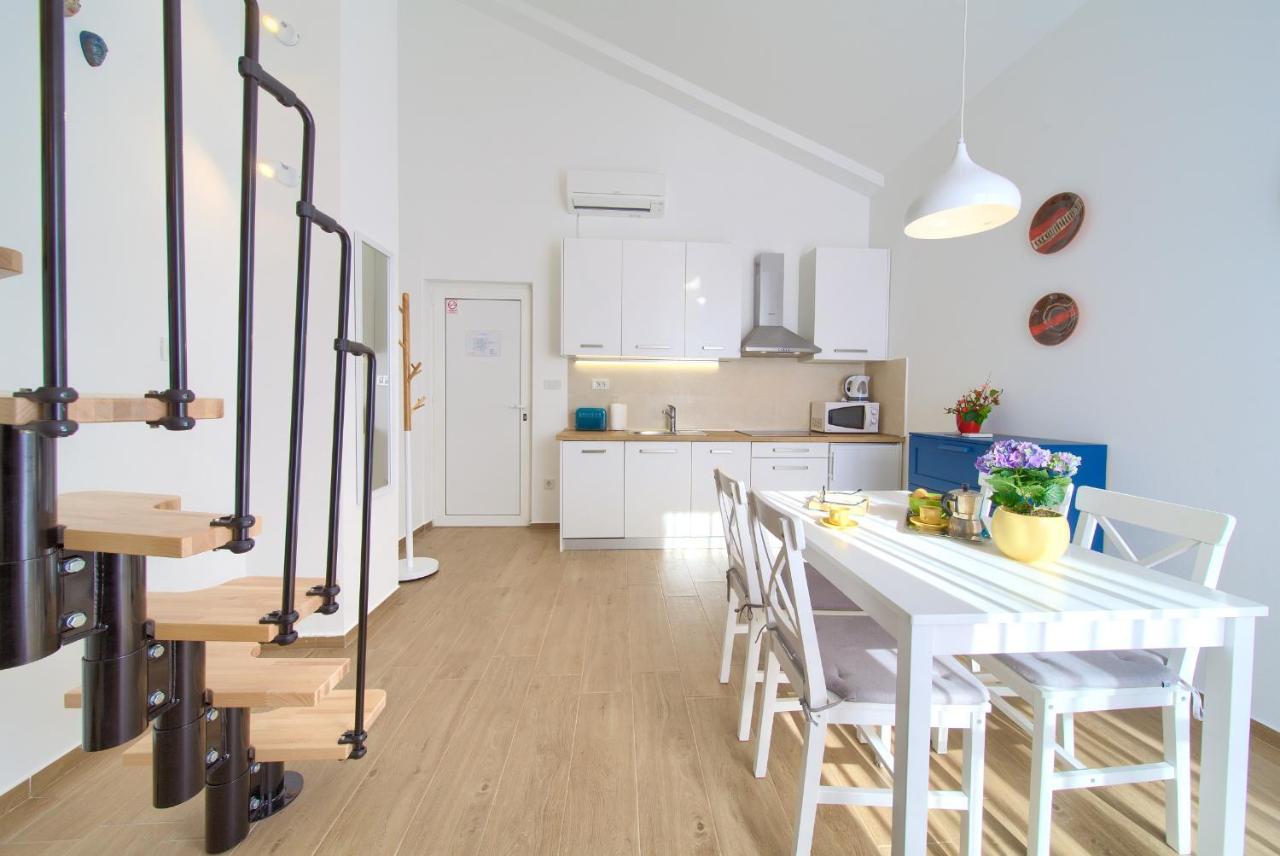 Apartments Meri Njivice Kültér fotó