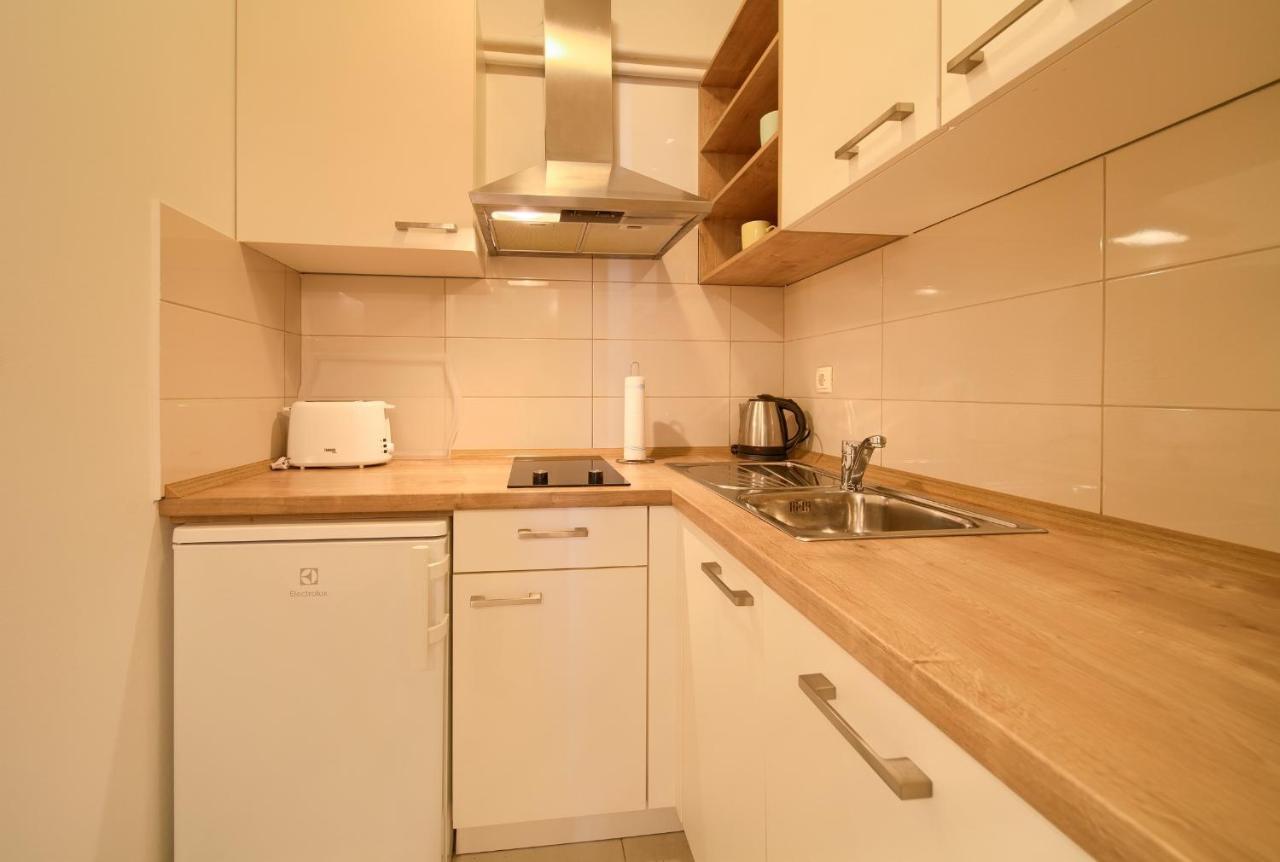 Apartments Meri Njivice Kültér fotó